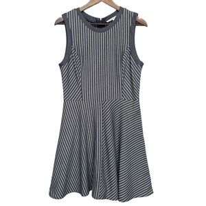 BCBGeneration A-Line Dress Women Size 12 Gray White Striped Zip Back‎ Sleeveless